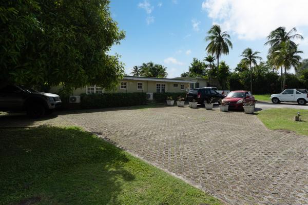 Cherry Avenue 36