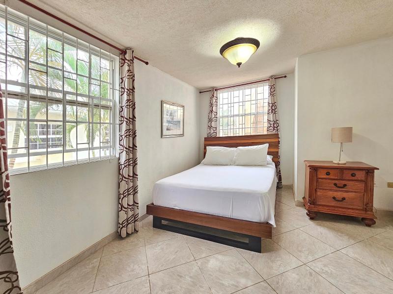 Fairholme Gardens 36 , Christ Church  , St James  