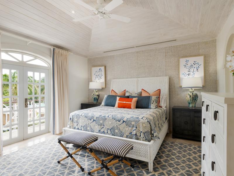 Old Trees – Cyano , Beach Front , Old Trees , Paynes Bay , St James , West Coast  