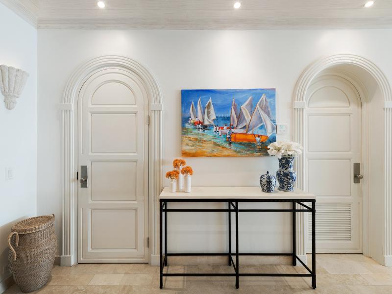 Old Trees – Cyano , Beach Front , Old Trees , Paynes Bay , St James , West Coast  