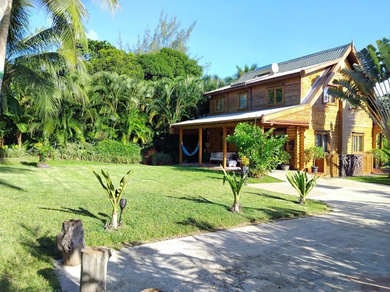 Hakuna Matata , Holetown , St James , West Coast  