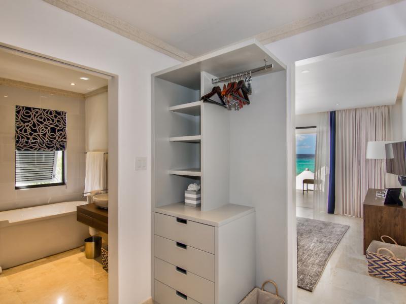 Nirvana - Beachfront , Beach Front , Fitts Village , St James , West Coast  