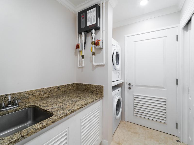 Crane Private Residence 5122 , East Coast , South Coast  