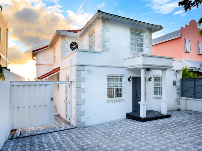 Starbury House- Beachfront , Beach Front , Holetown , St James , West Coast  