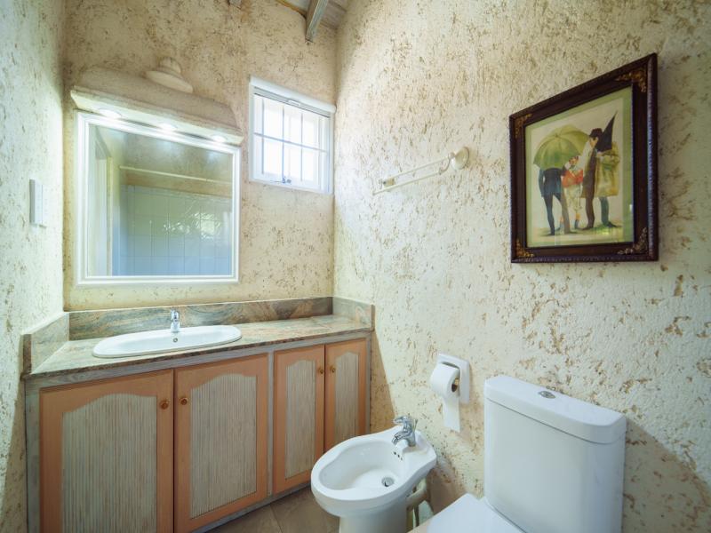 Faul Haus- Beachfront Cottage West Coast , Beach Front , St James , West Coast  