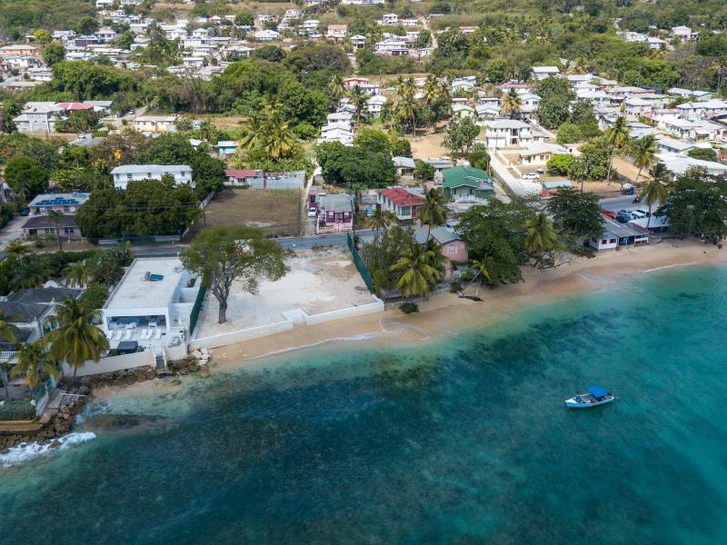  Bend Land - Beachfront  , Beach Front , Lower Carlton , St James , West Coast  