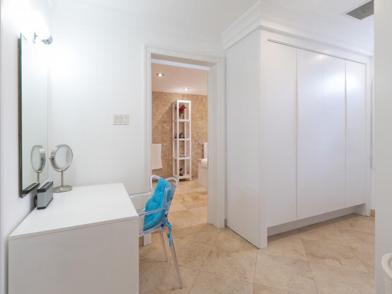 Sandy Cove 201-Beachfront , Beach Front , Sandy Cove , St James , West Coast  