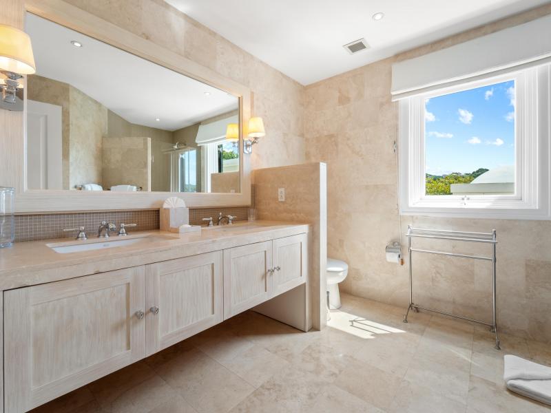 Sandy Cove 501 Penthouse - Beachfront , Beach Front , Sandy Cove , St James , West Coast  