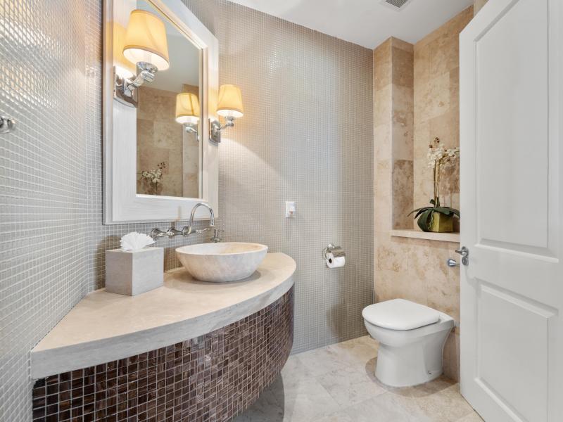 Sandy Cove 501 Penthouse - Beachfront , Beach Front , Sandy Cove , St James , West Coast  