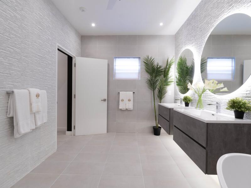 Solaris Beach House - Beachfront , Beach Front , Lower Carlton , St James , West Coast  