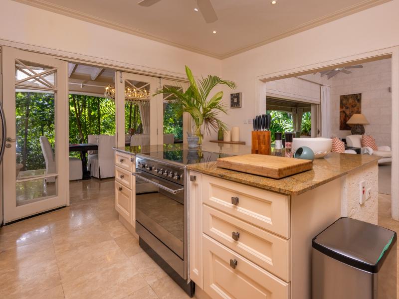 Greentails 5 – Sion Hill , St James , West Coast  