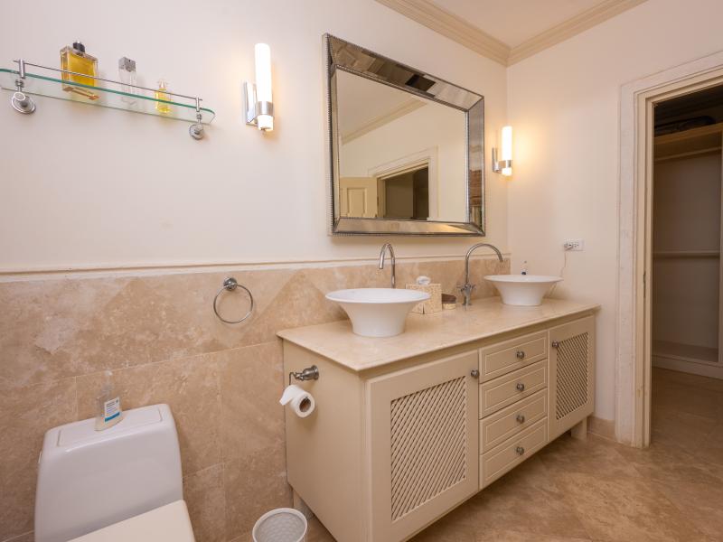 Greentails 5 – Sion Hill , St James , West Coast  