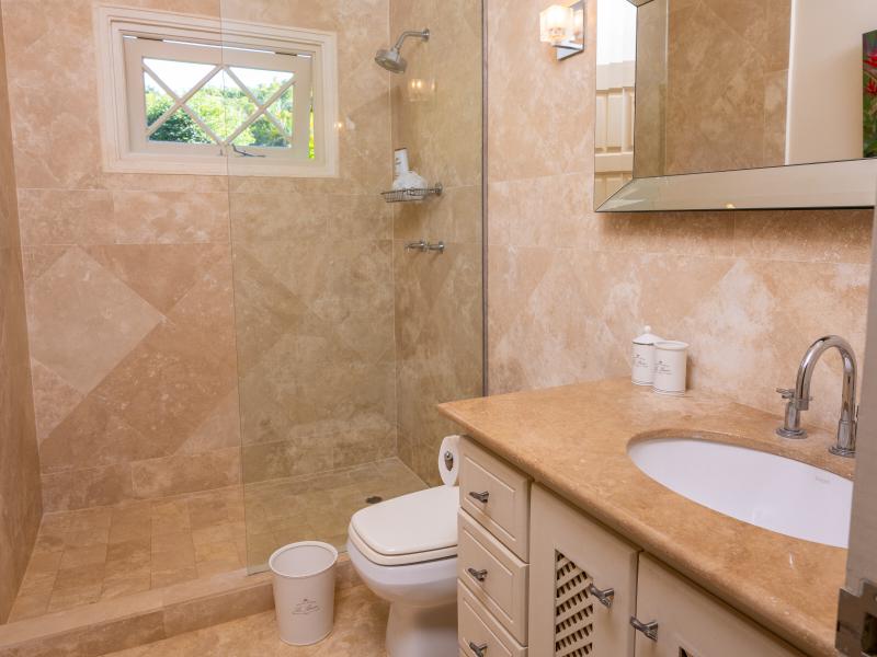 Greentails 5 – Sion Hill , St James , West Coast  