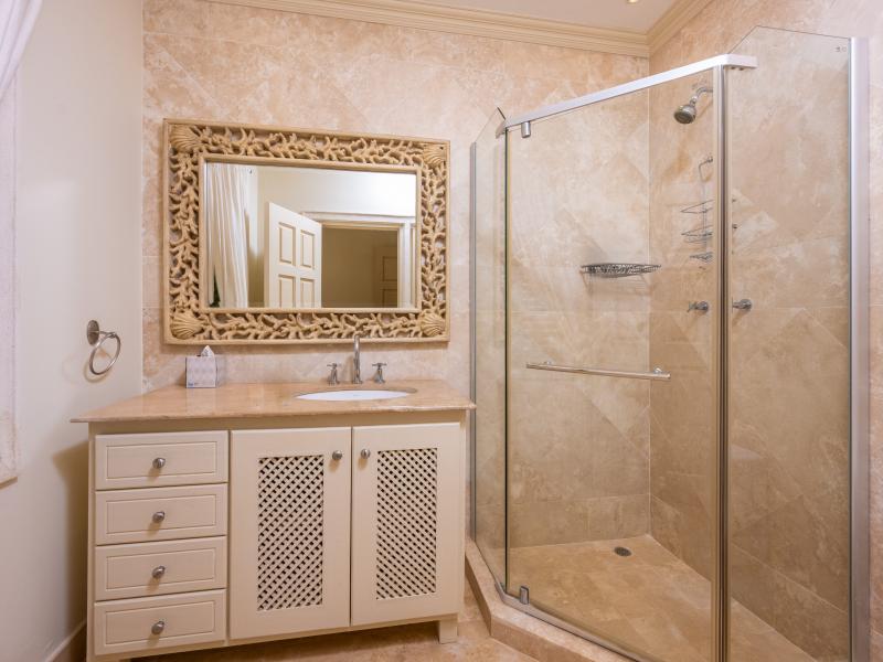 Greentails 5 – Sion Hill , St James , West Coast  