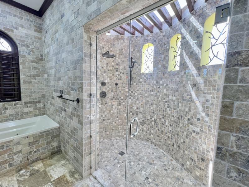 6A Harbour View Lioncastle Polo Estate , St Thomas , West Coast  