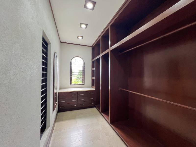 6A Harbour View Lioncastle Polo Estate , St Thomas , West Coast  