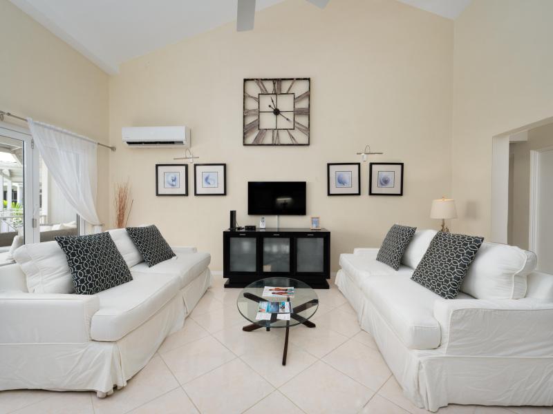 Lantana 20 - Penthouse , St James , West Coast  