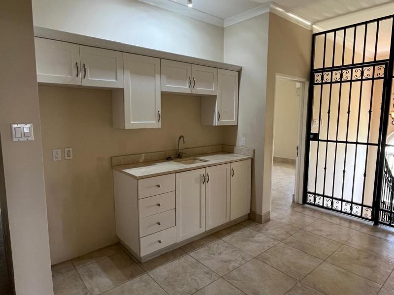 11 Highgate Gardens , South Coast , St Michael  