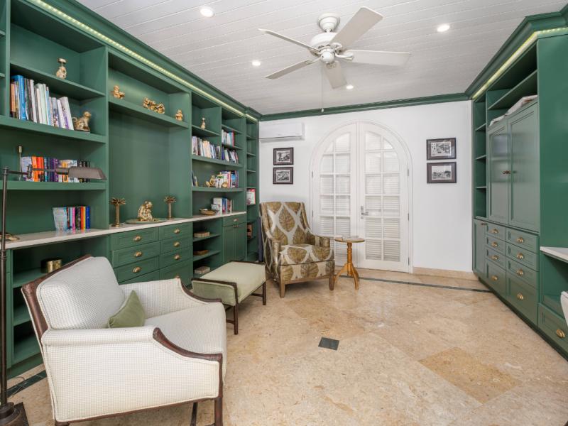 Sand Dollar Villa , Beach Front , Holetown , St James , West Coast  