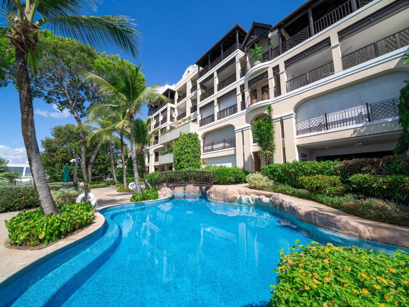 Sandy Cove 101- Beachfront , Beach Front , Paynes Bay , Sandy Cove , St James , West Coast  