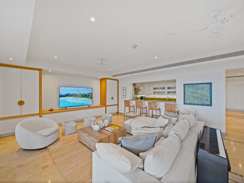 Sandy Cove 101- Beachfront , Beach Front , Paynes Bay , Sandy Cove , St James , West Coast  
