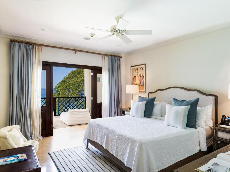 Sandy Cove 501 Penthouse - Beachfront , Beach Front , Sandy Cove , St James , West Coast  