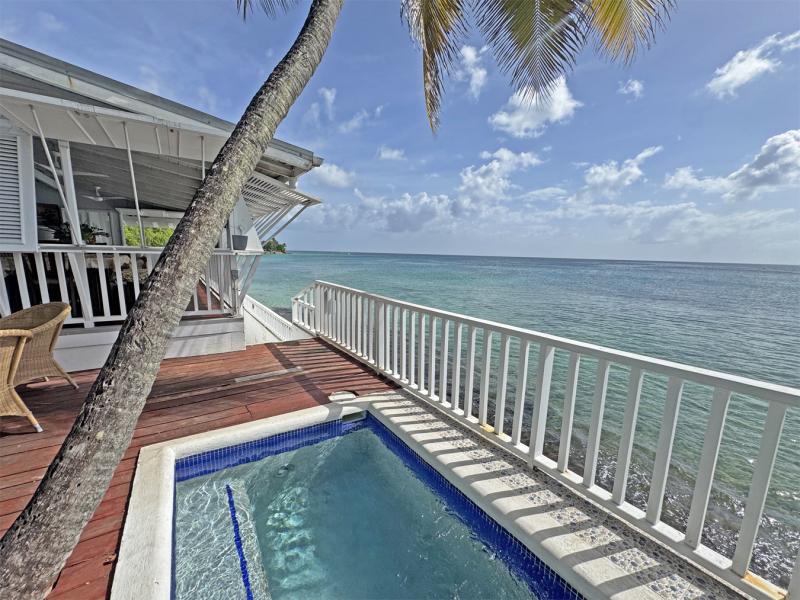 Annabelles , Beach Front , Lower Carlton , St James , Villas on the Beach  