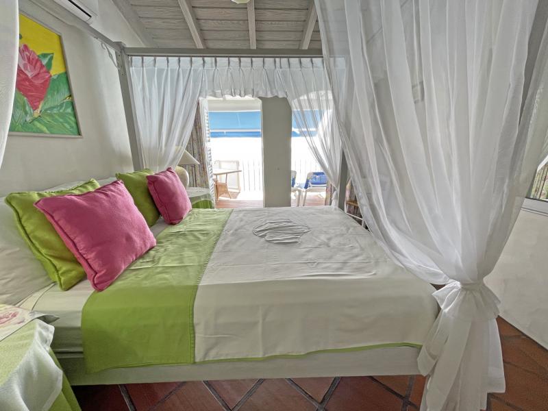 Ocean Blues - Beachfront , Beach Front , Prospect , St James , West Coast  