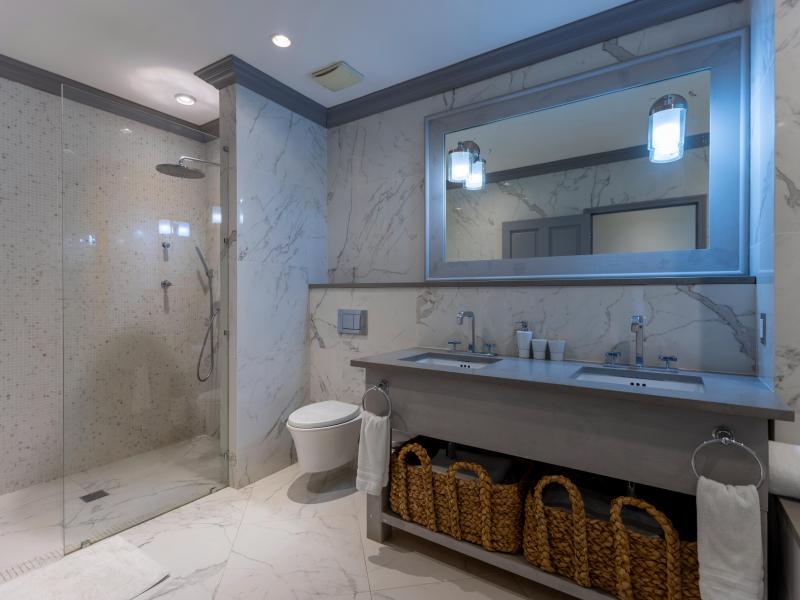  Waterside 304 - Beachfront , Beach Front , Paynes Bay , St James , Waterfront , West Coast  