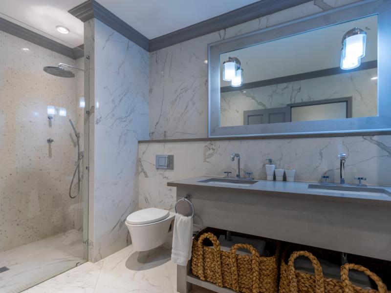  Waterside 304 - Beachfront , Beach Front , Paynes Bay , St James , Waterfront , West Coast  