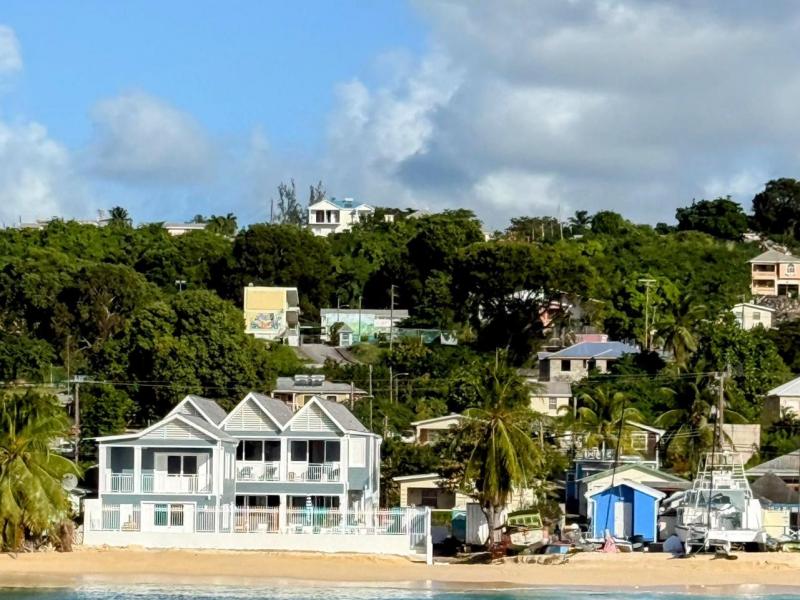 Sea Breeze Beach House , Beach Front , Fitts Village , St James , West Coast  