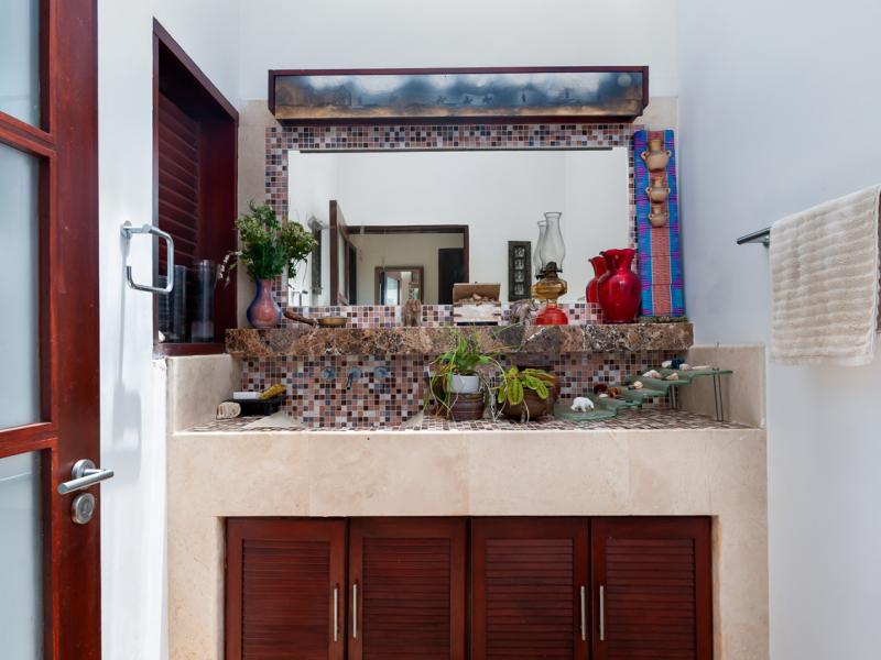 Belori, The Farm , St George  