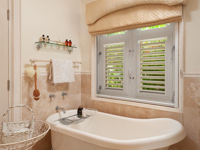 Greentails 2 Sion Hill , St James , West Coast  