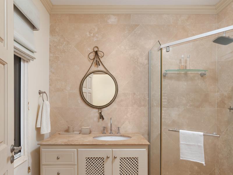 Greentails 2 Sion Hill , St James , West Coast  