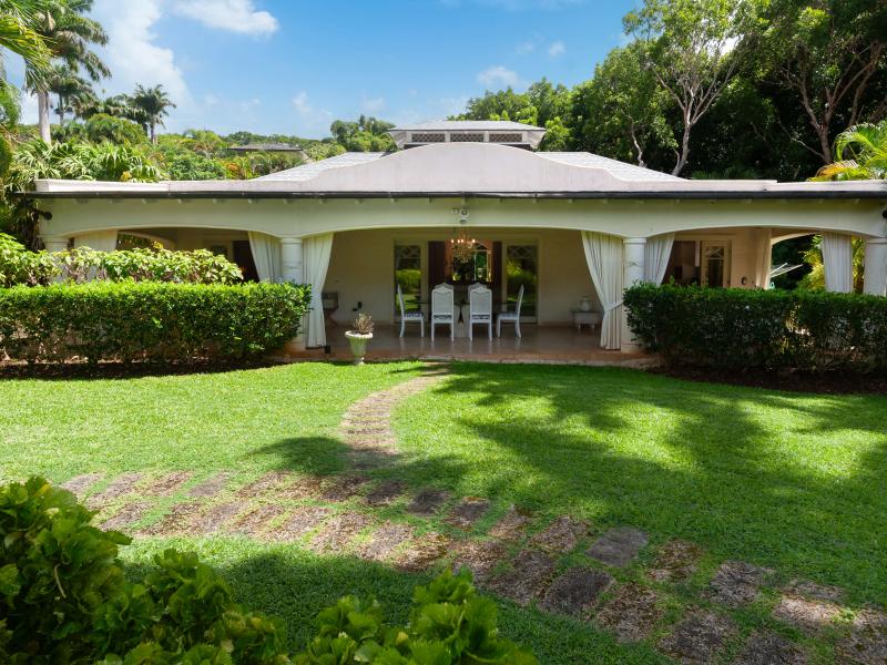 Greentails 2 Sion Hill , St James , West Coast  