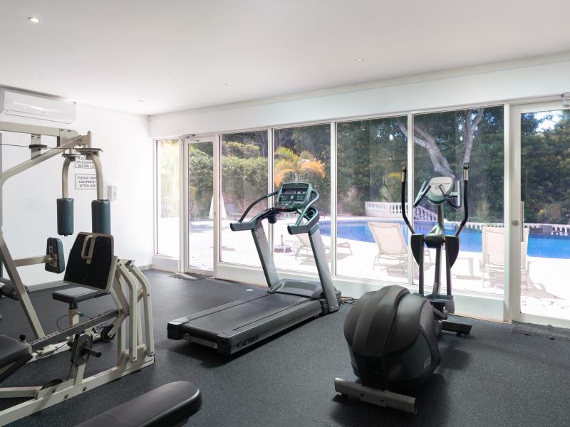 Greentails 2 Sion Hill , St James , West Coast  