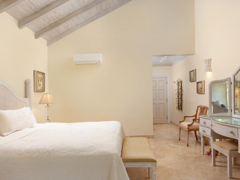 Greentails 2 Sion Hill , St James , West Coast  