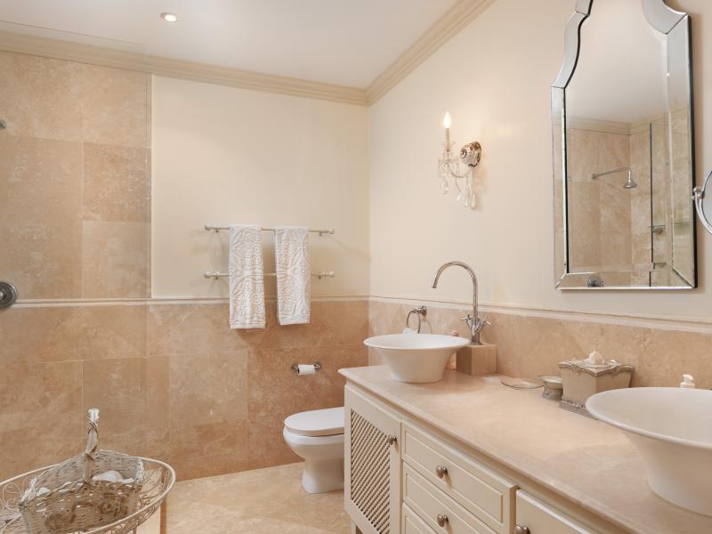 Greentails 2 Sion Hill , St James , West Coast  