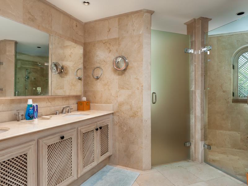 The Beach Hut -Beachfront , Beach Front , Prospect , St James , West Coast  