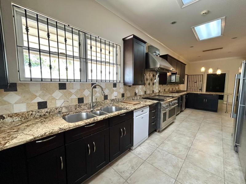 11 Highgate Gardens , South Coast , St Michael  