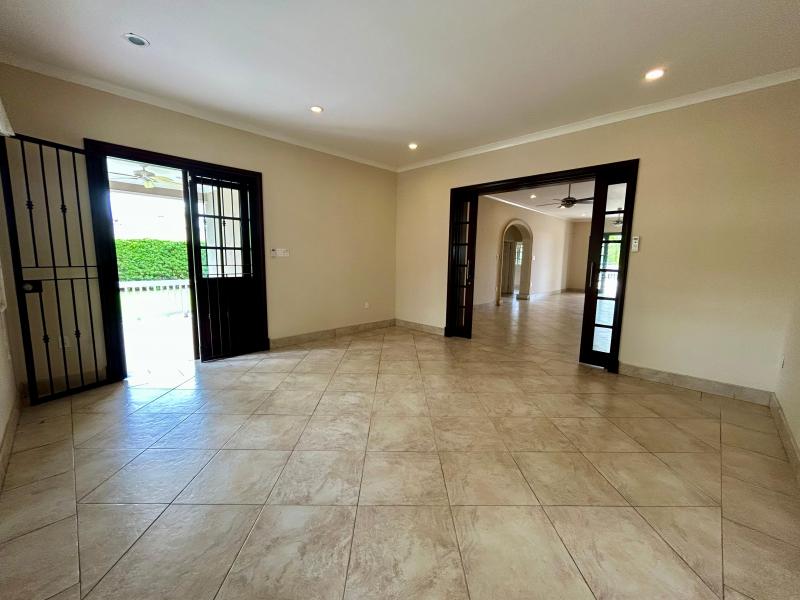 11 Highgate Gardens , South Coast , St Michael  