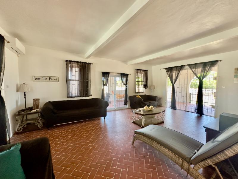 Topaz , East Coast , South Coast , St Philip  