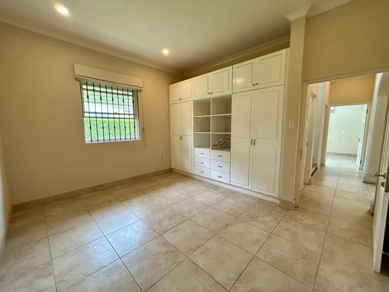 11 Highgate Gardens , South Coast , St Michael  