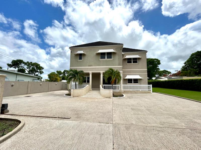 11 Highgate Gardens , South Coast , St Michael  