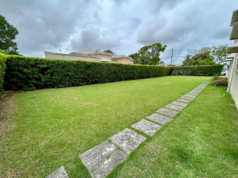 11 Highgate Gardens , South Coast , St Michael  