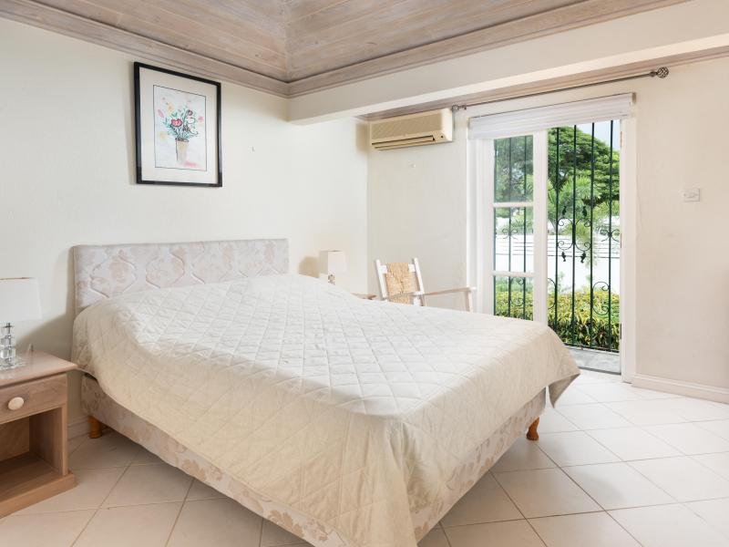 Mango Crescent 4 , Holetown , Porters , St James , West Coast  