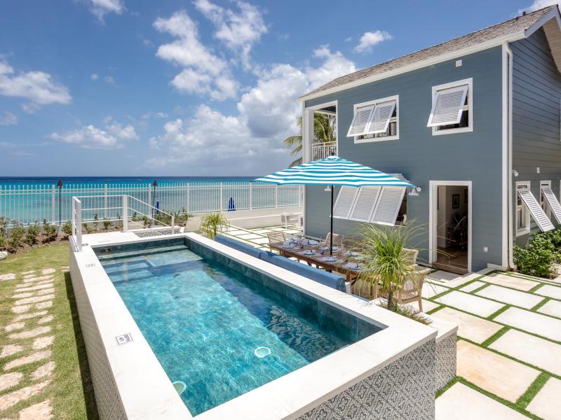 Sea Breeze Beach House , Beach Front , Fitts Village , St James , West Coast  