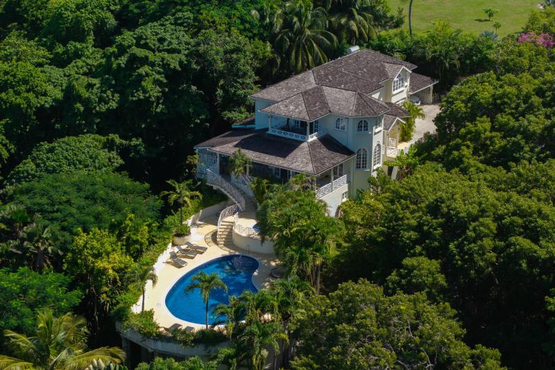 Monkeys Run - Sandy Lane Estate